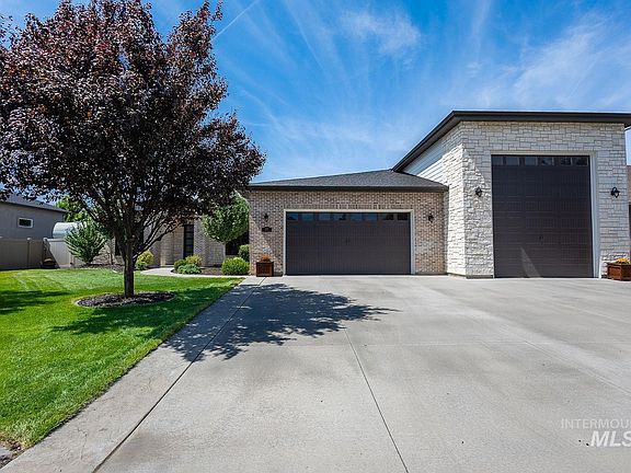 2nd image of 277 N Dudley Ln