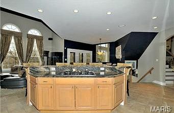 4th image of 12898 Thornhill Ct