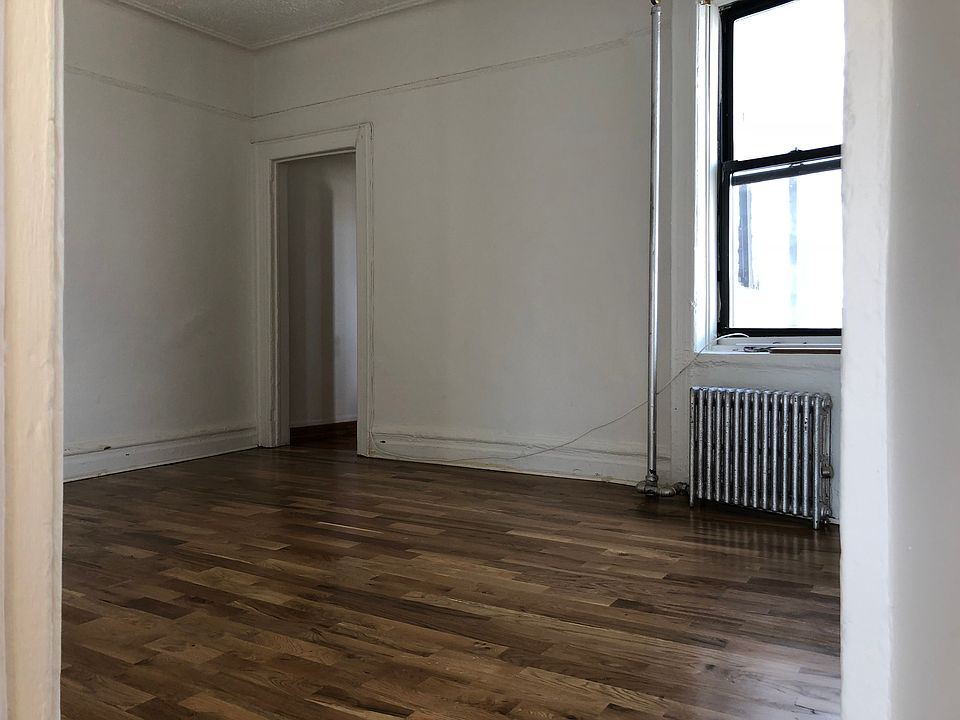 2nd image of 656 Metropolitan Ave APT 5F