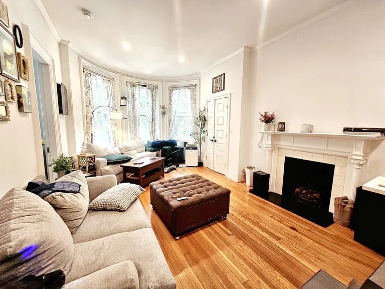 379 Commonwealth Ave #6 — Photo 1