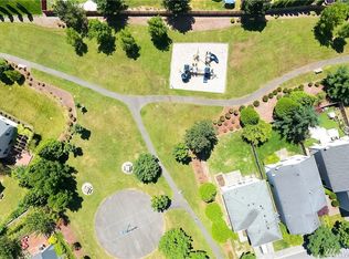 2002 249th Pl SE, Sammamish, WA 98075