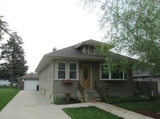 43 N Alfred Ave, Elgin, IL 60123