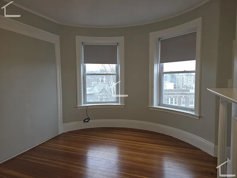 116 Winthrop Rd #5 — Photo 6
