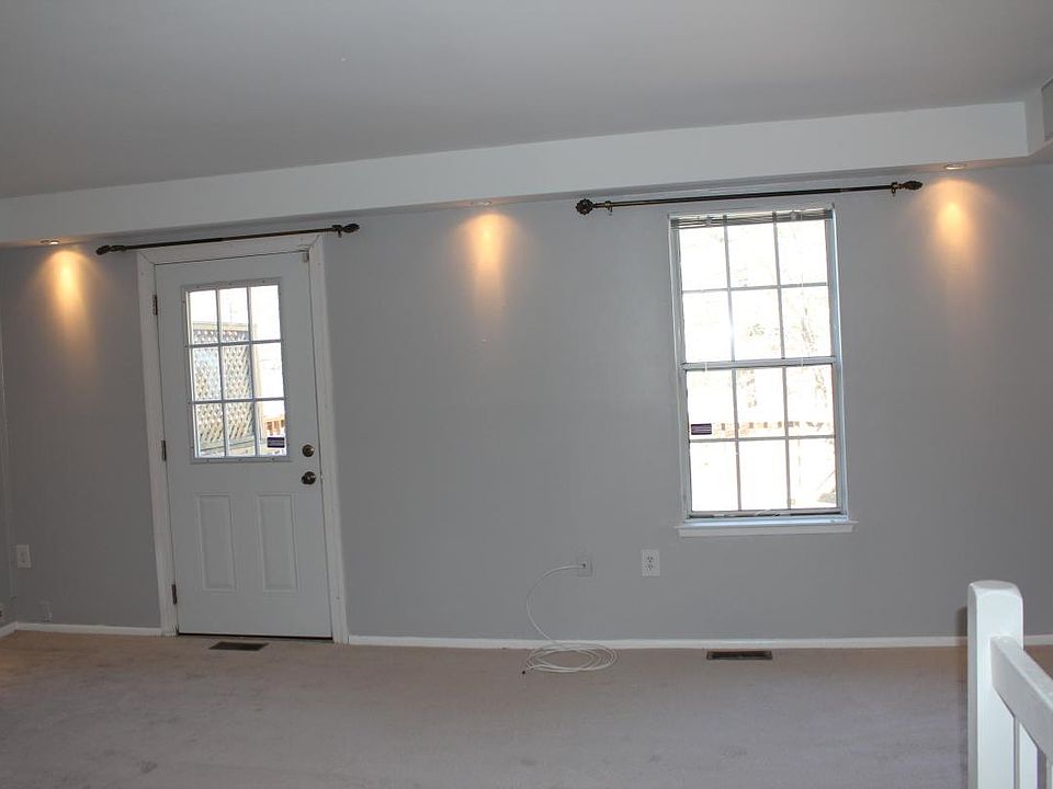 Family room to deck