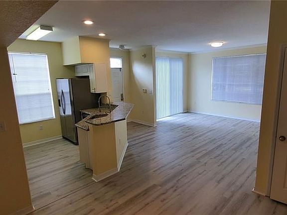 5th image of 10518 Windsor Lake Ct #10518