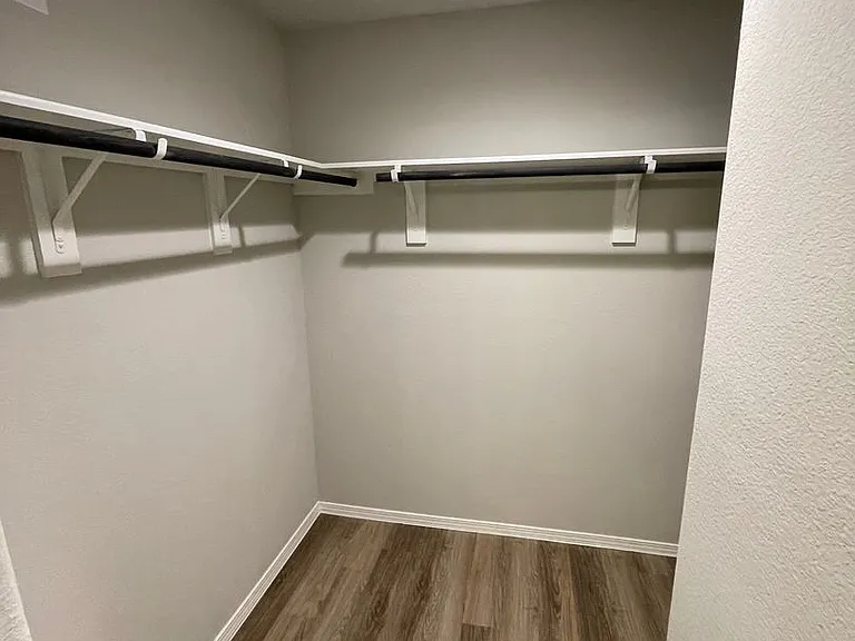 727 Long Cedar Dr — Photo 13