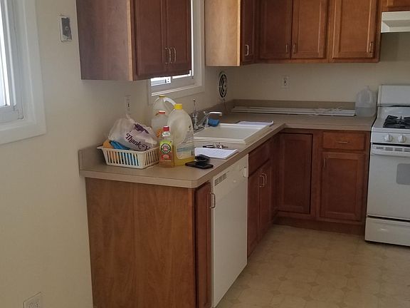 4th image of 2795 Strickland Ave