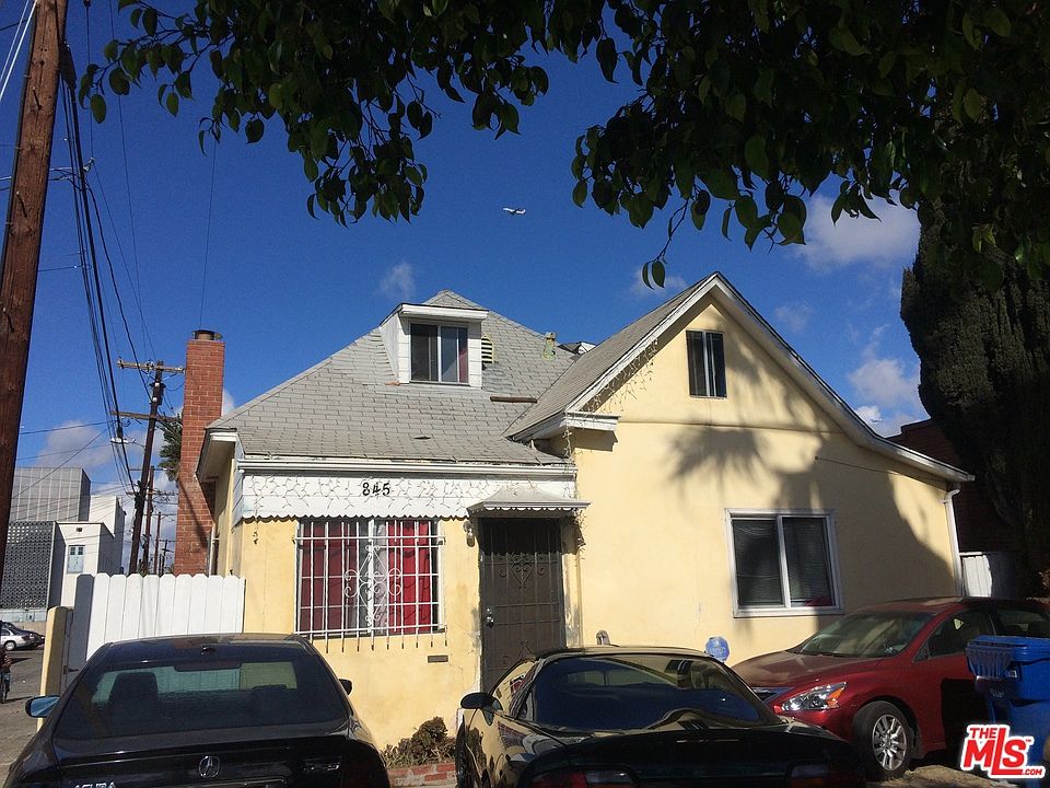 1st image of 845 W 108th St