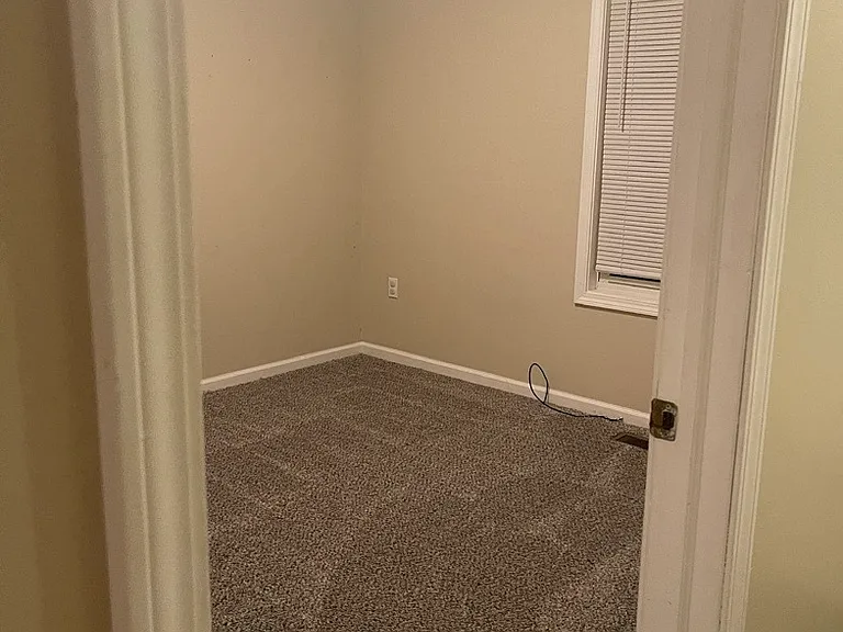 12 Amy Ave #A — Photo 7