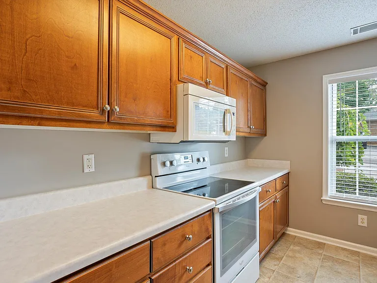 Kitchen continued