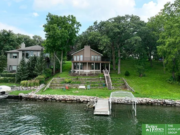 8857 Verdon Cir, Plattsmouth, NE 68048
