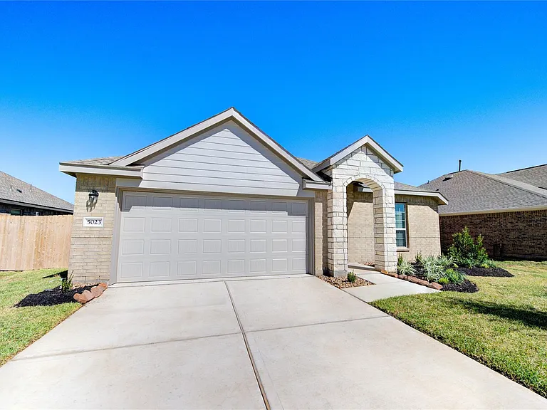 5023 Lavaridge Ln — Photo 3