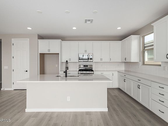 2nd image of 40449 W WADE Drive