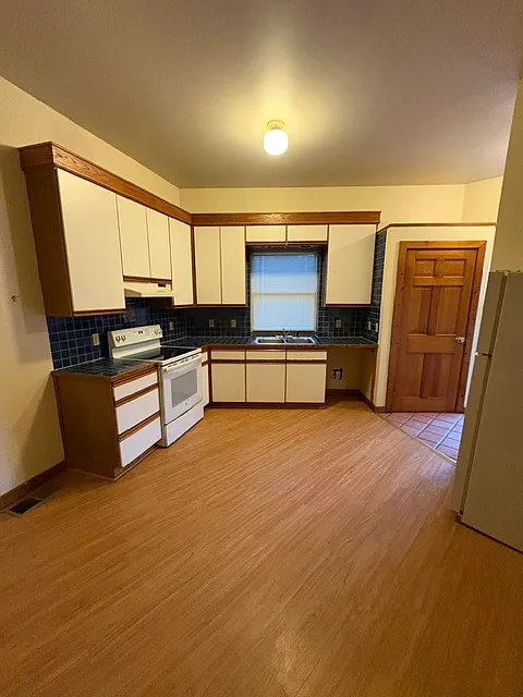 1 bed, $1,100 — Photo 1