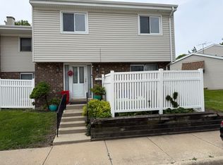 869 White Oak Ln, University Park, IL 60484