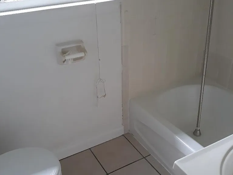 2552 Treemont St — Photo 5