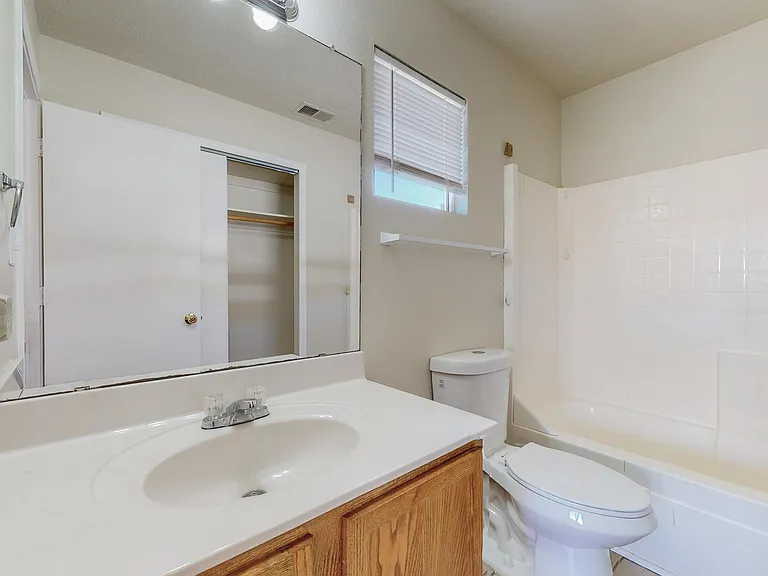 3473 Martin Meadows Dr NE — Photo 16