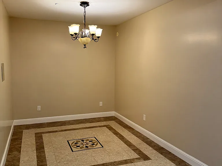 2319-2323 Shattuck Ave #503 — Photo 2