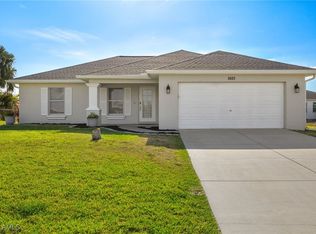 1025 NE 4th Ave, Cape Coral, FL 33909
