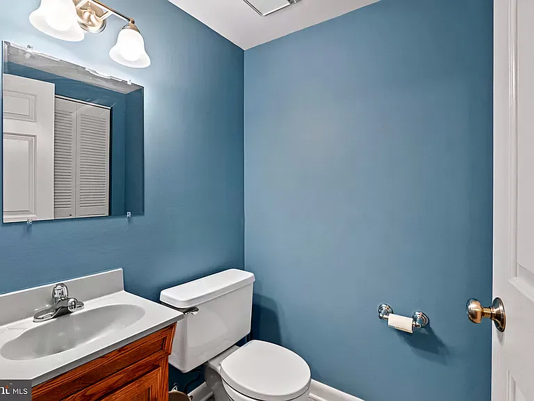 3938 Wrexham Ct — Photo 7