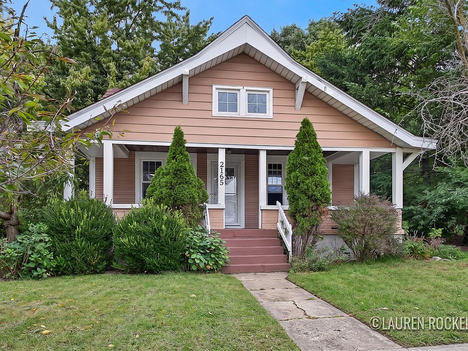 1st image of 2165 Lee St SW