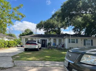 704 Cardinal Cir, Pasadena, TX 77502