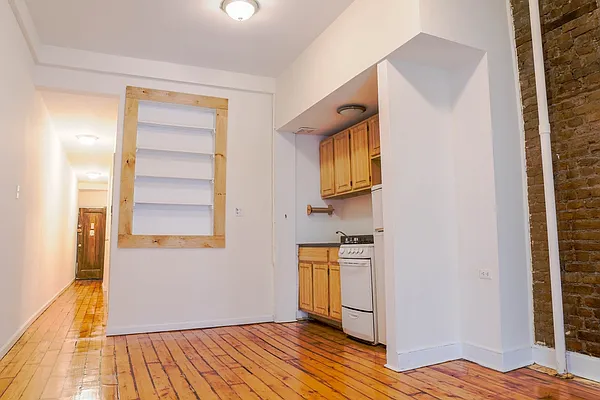 Rented by Metropolitan Property Group | media 35