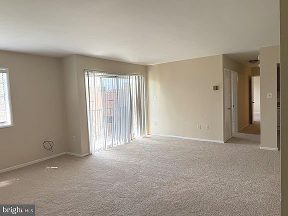 5th image of 4513 Romlon St APT 303
