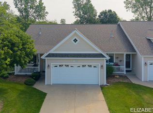 11409 N Lake Dr, Holland, MI 49424