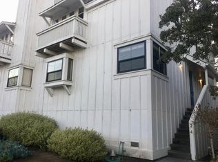 126 Forest Ave APT 2, Pacific Grove, CA 93950
