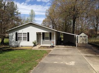 702 S Lewis St, Dexter, MO 63841