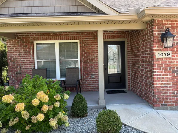 1079 E Bentley Cir, Troy, OH 45373