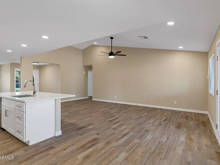18408 N 46th Dr — Photo 17