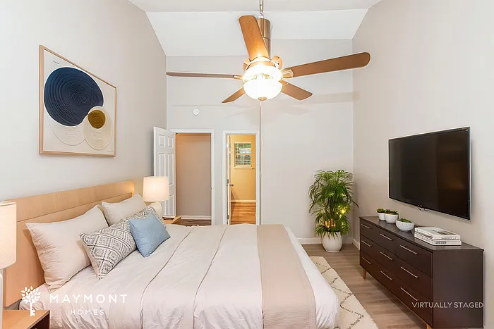 300 Beech Hill Ct — Photo 8