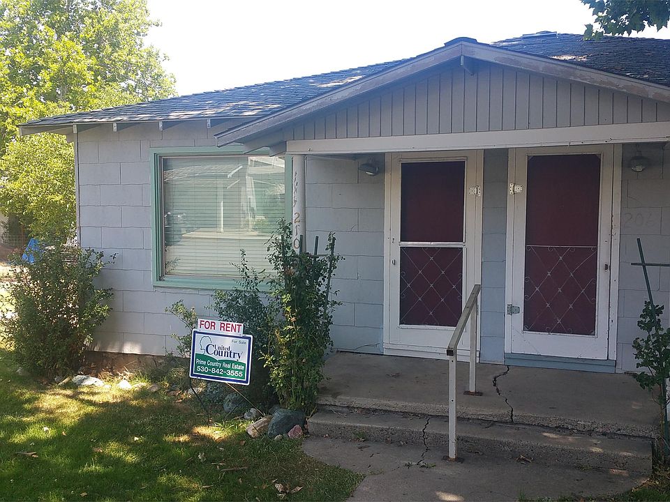 1st image of 206 Diggles St