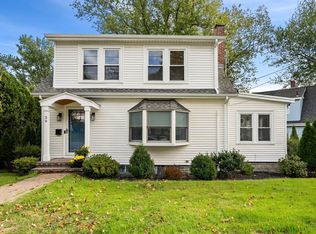 29 Woburn St, Medford, MA 02155