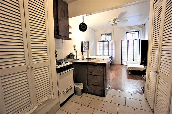 Rented by Compass | media 13