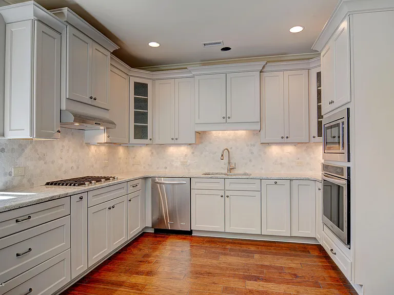 4302 Terrington Dr — Photo 10