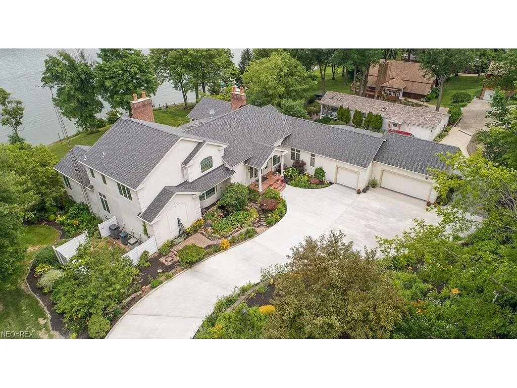 47767 Tomahawk Dr photo 1