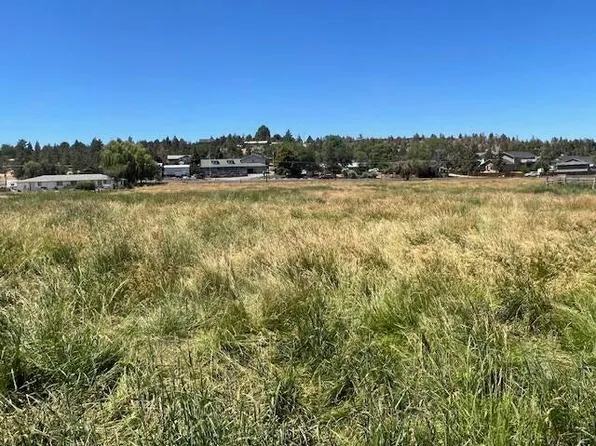 585 SW Fairgrounds Rd, Madras, OR 97741