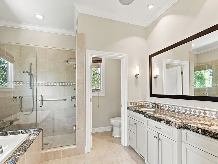 16771 Frank Ave — Photo 13
