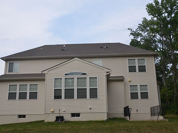 4th image of 29 Berea Knolls Dr
