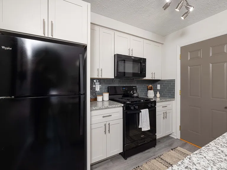 The Garratt Townhomes & Apartments — Photo 6