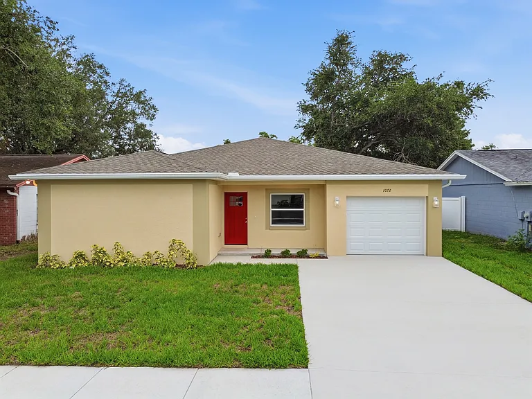 1072 Bridlewood Way — Photo 1