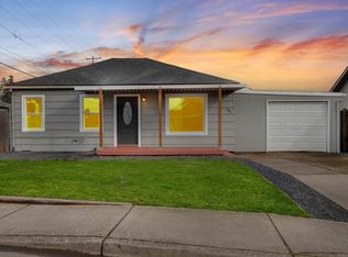 645 21st St, Springfield, OR 97477