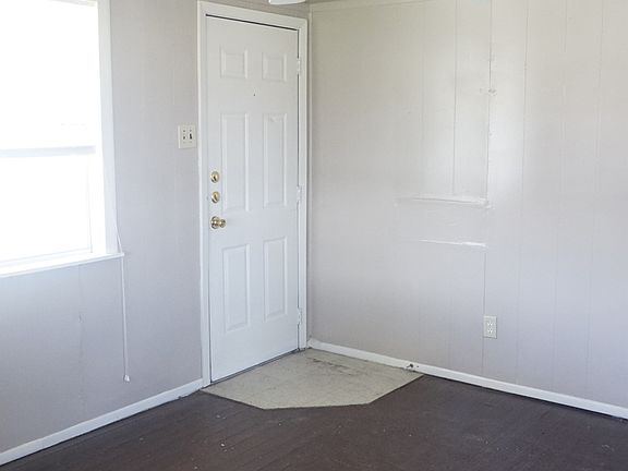 4th image of 3315 Cranford Ave