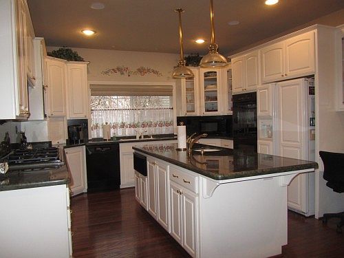 3rd image of 127 Hollyann Dr