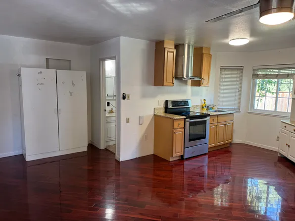 2560 San Miguel Dr, Walnut Creek, CA 94596