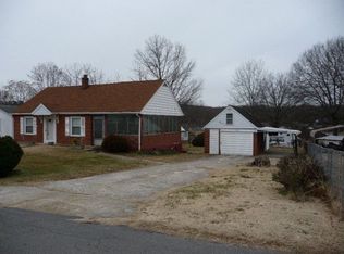205 Lee St, Bassett, VA 24055