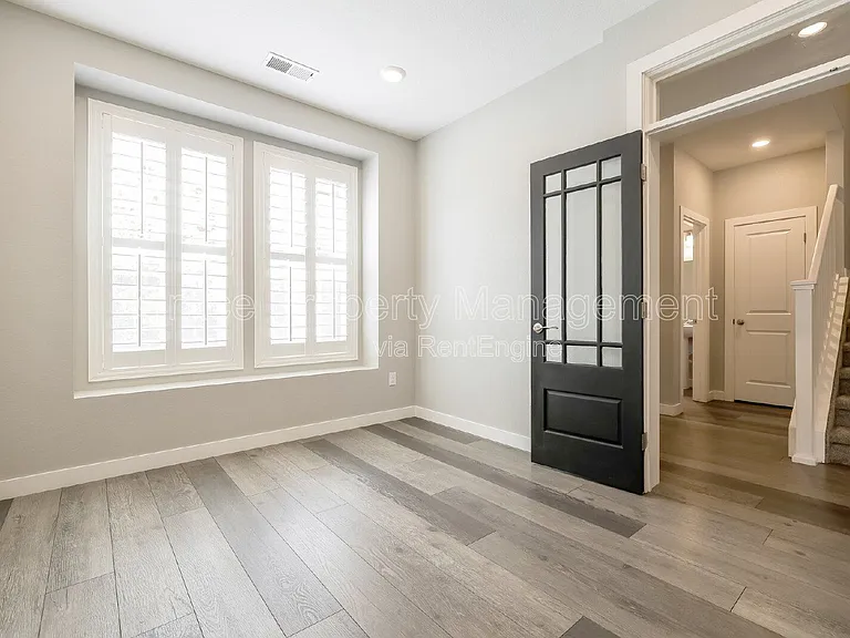 7584 S Winnipeg Ct — Photo 3